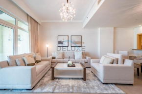 Elegant 1BR Apartment with Sea View in Al Haseer, Palm Jumeirah by Deluxe Holiday Homes